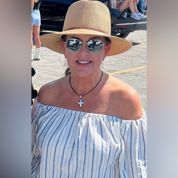 Evereve EUC❤️Sanctuary White/Navy/Tan Stripe. Off/on shoulder Puff Sleeve - Picture 9 of 9